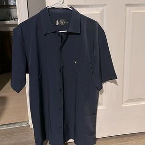 Tachuntfish button down. Like new